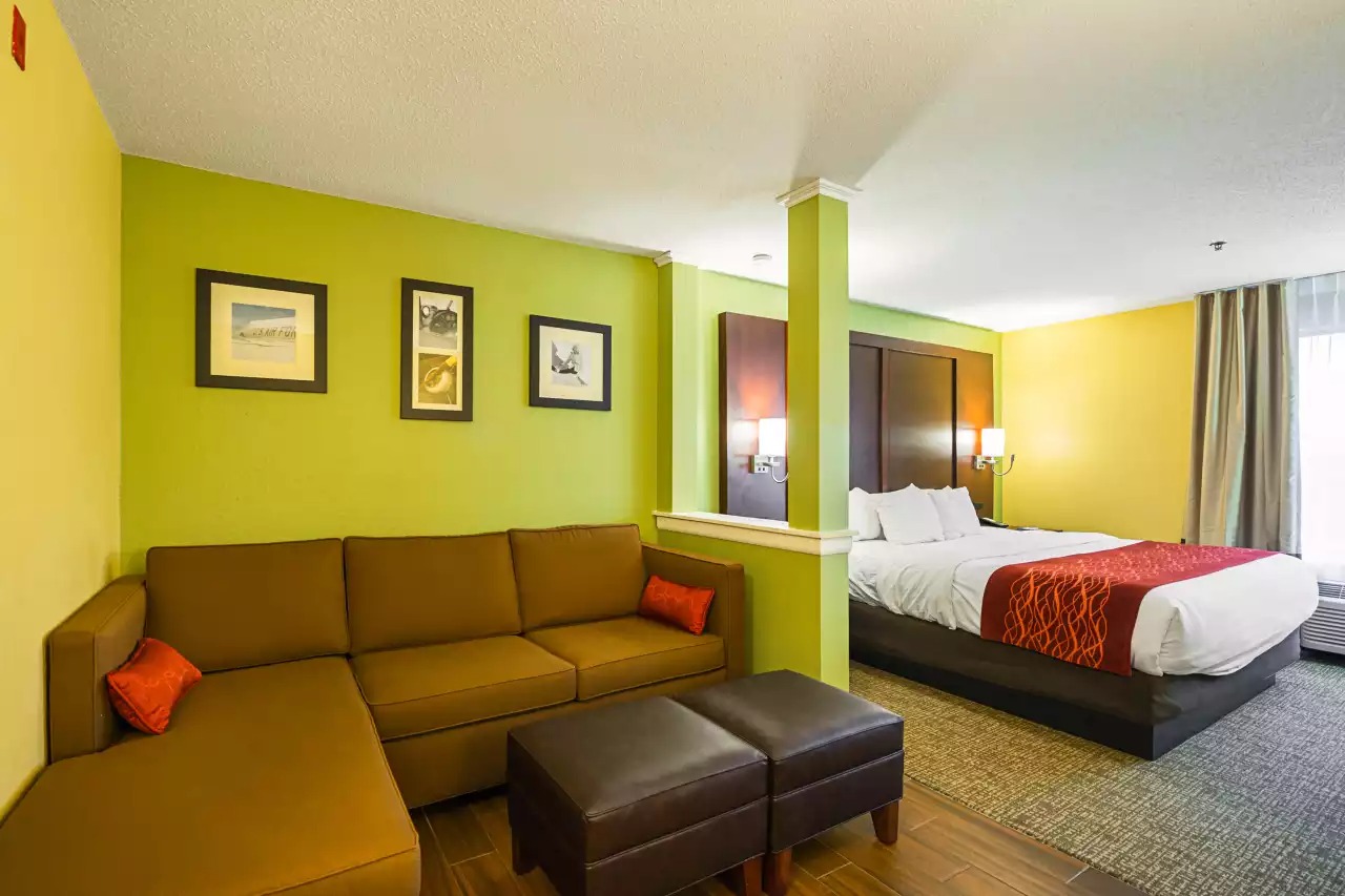 Comfort Inn & Suites 
